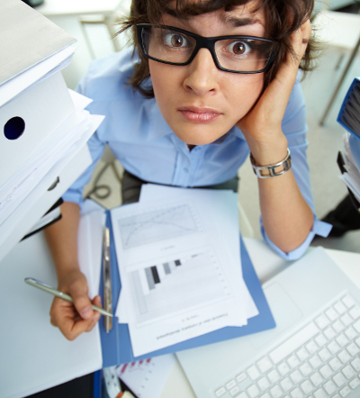 donna stressata dal lavoro